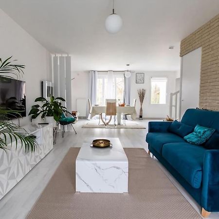 Forest Chic : Maison San Marina Apartman Parmain Kültér fotó